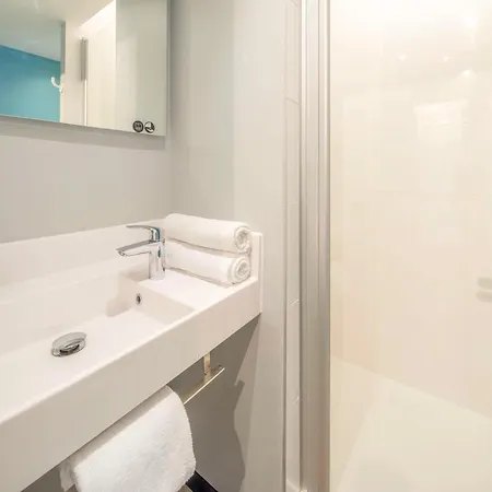 Hotel Ibis Budget Centre 2*