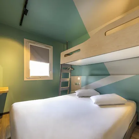 Hotel Ibis Budget Centre 2*