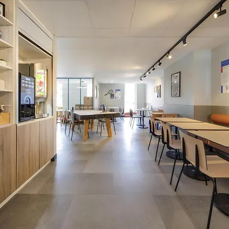 Ibis Budget Centre 2* 포르바크