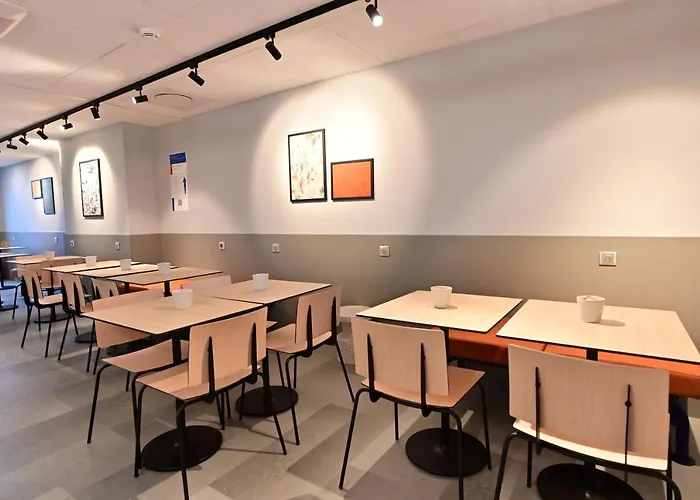 Ibis Budget Centre Hotel 2*