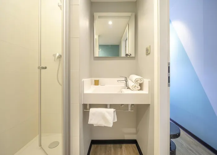 福尔巴克中心宜必思快捷酒店 酒店