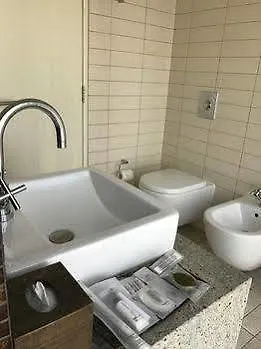 酒店 福尔巴克中心宜必思快捷酒店 2*